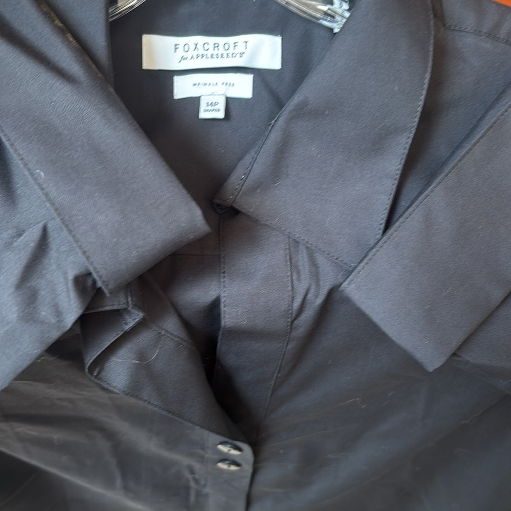 Foxcroft Midnight Black Collared shaped wrinkle free  Shirt - Picture 5 of 10